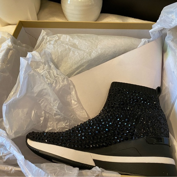 Michael Kors Skyler Booties - Picture 7 of 8